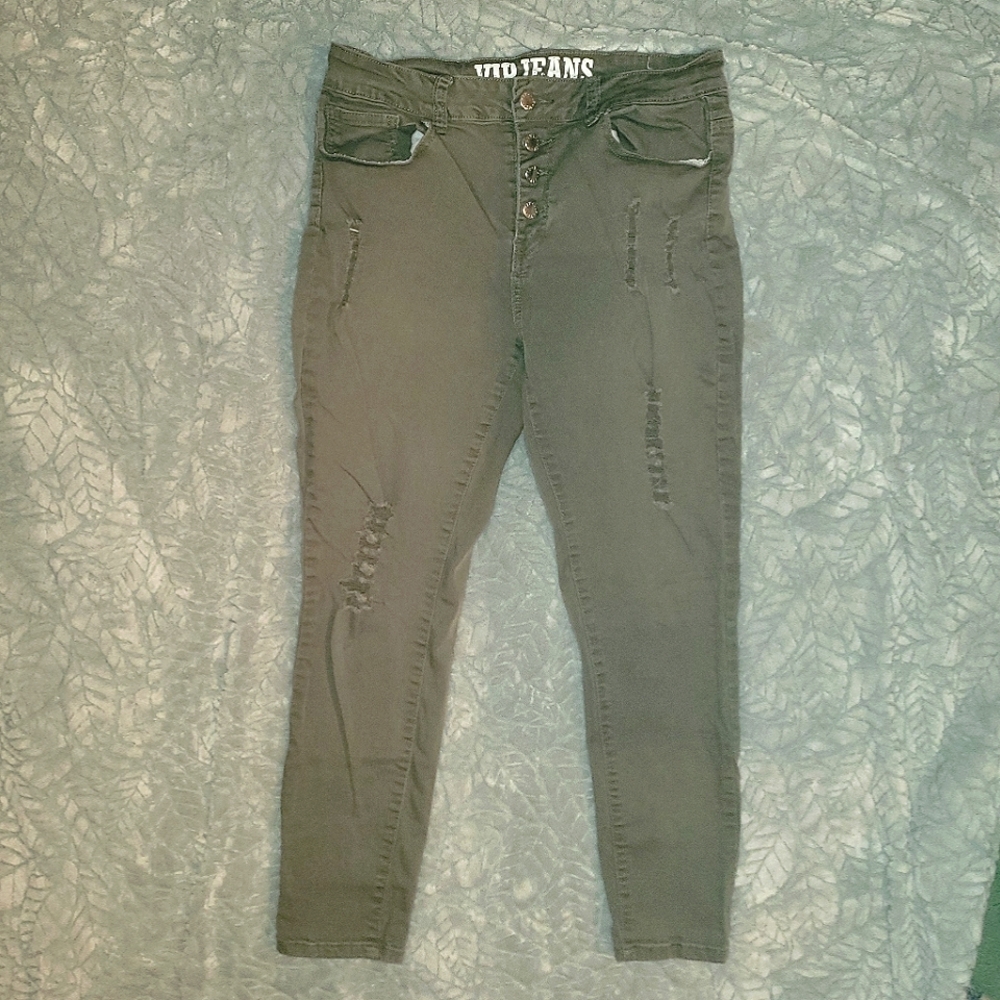 VIP Distressed Jeans